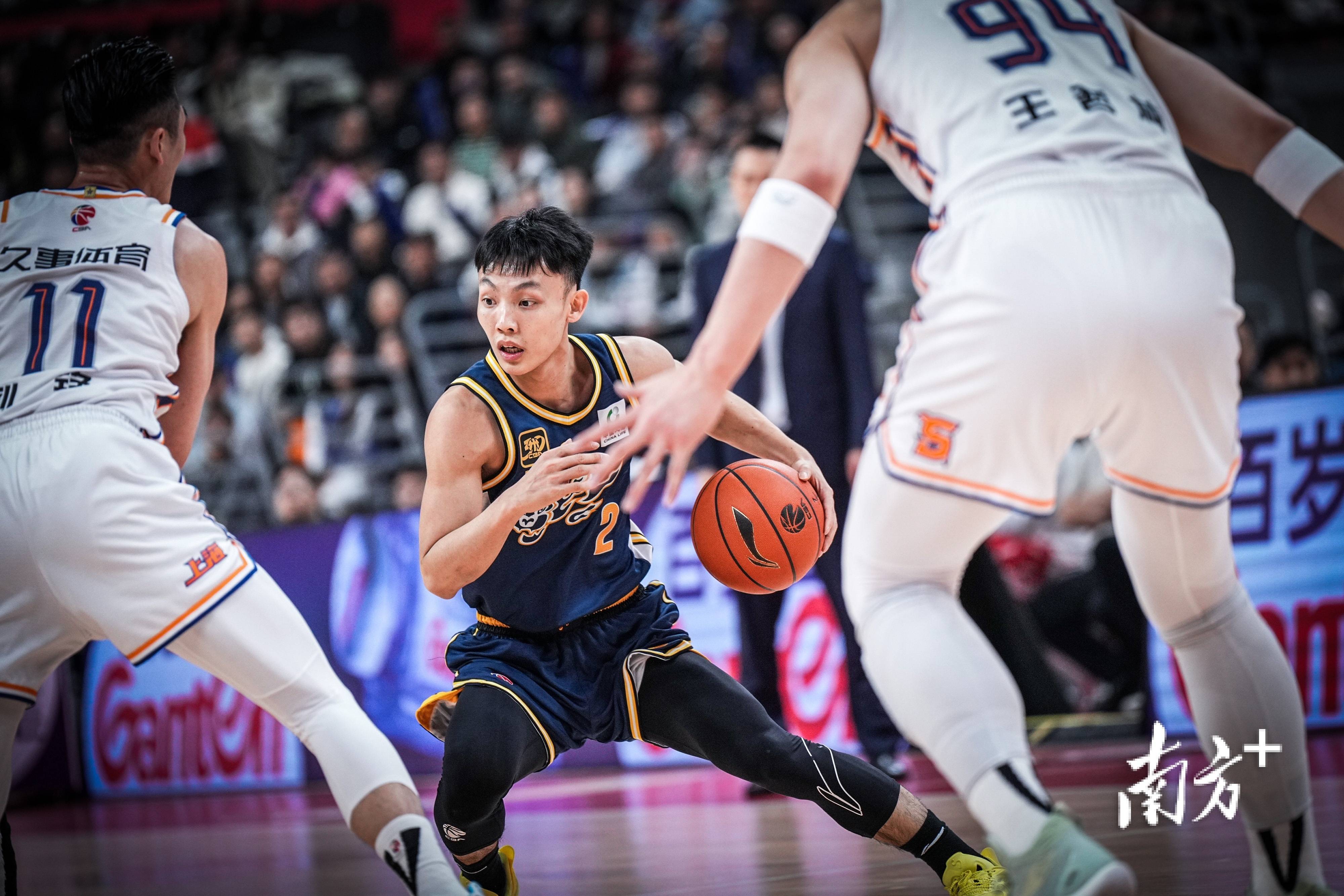 刚刚！上海久事今夜门线救险Uzi与70激战快船分钟，东契奇在日本队比赛中状态火爆的简单介绍