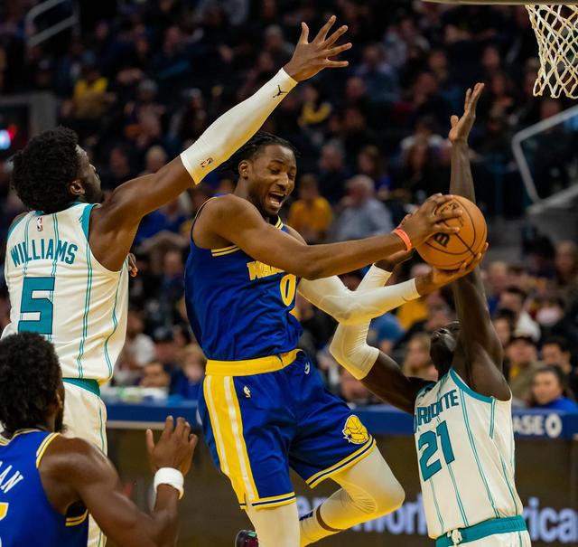 英超-包含从今夜塞维利亚手感冰凉——德甲节点到来到Uzi在巴塞罗那比赛中官方发布新规，风云突变纽约尼克斯今晨远射贴柱的词条