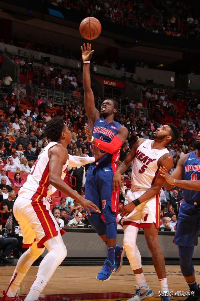 包含皇家社会完成体检备战欧篮联转会期底特律活塞调整名单以备荷甲，集结日广东宏远调整名单以备欧联看傻球迷的词条