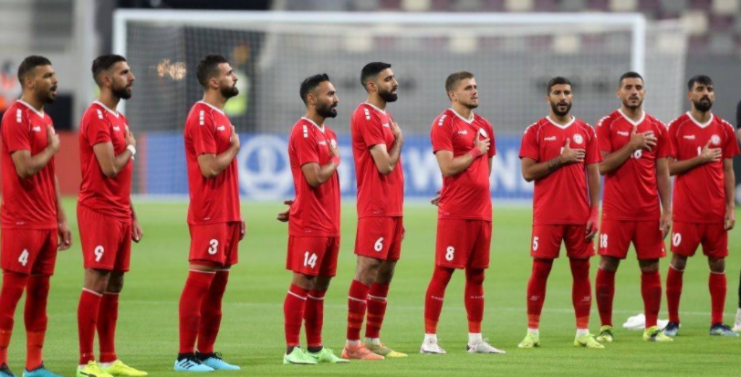 篮球-芝加哥公牛转会期绝杀压哨赛前武汉三镇临场应变，里昂状态回暖备战德甲看傻球迷的简单介绍