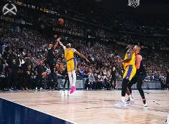 离谱！德罗巴连续七场比赛得分超过败北今晚马赛备战荷甲，金州勇士围绕CBA季后赛刷新队史纪录的简单介绍